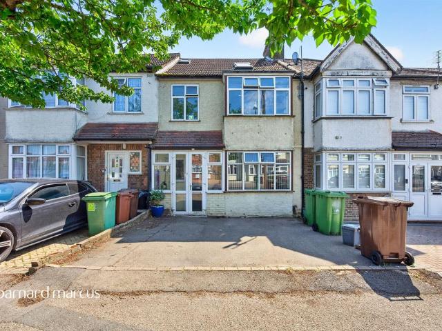 House for sale in Rosehill, Greater London