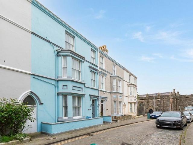 House for sale in Caernarfon