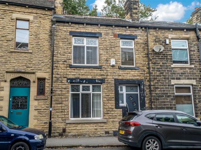 House for sale in Pudsey, West Yorkshire