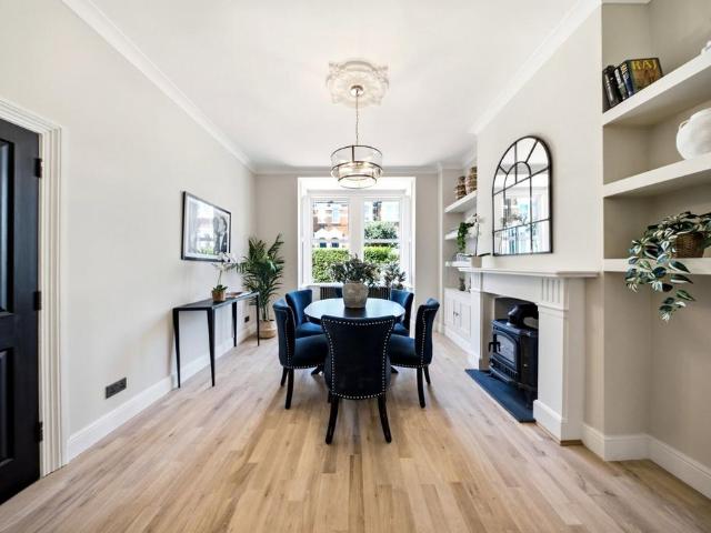 House for sale in Shepherd's Bush, Greater London