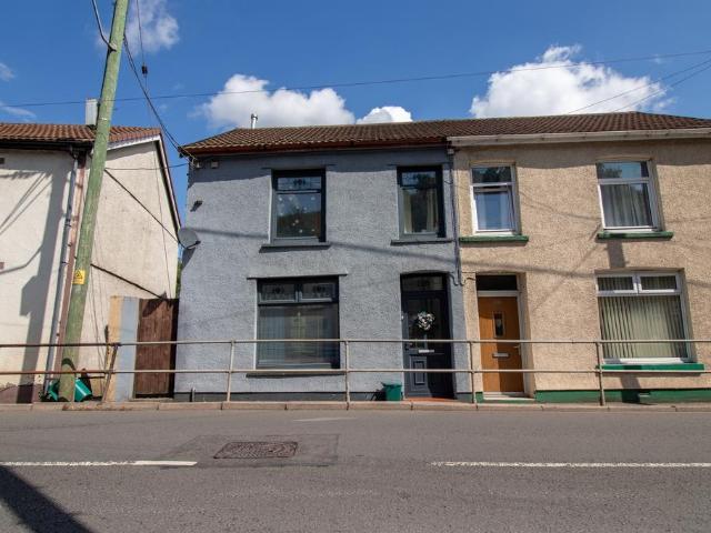 House for sale in Waun-wen, Nangreaves