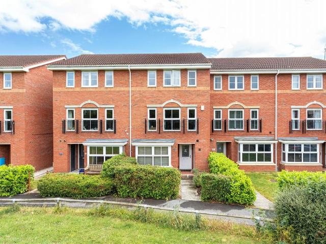 House for sale in High Field, York