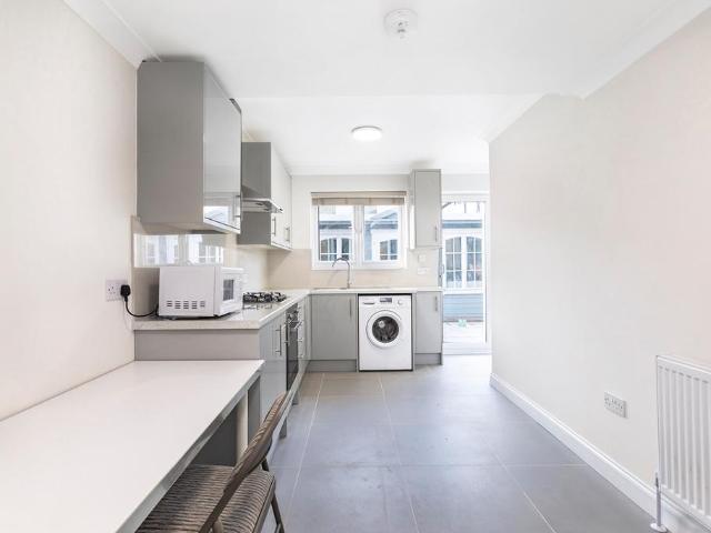 House for sale in Upton Park, Greater London