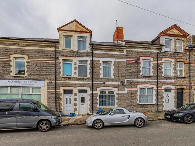 House for sale in Penarth Marina, Penarth