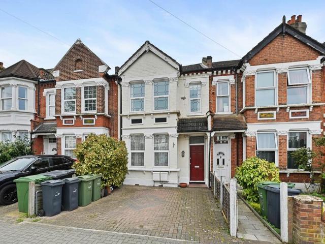 House for sale in Streatham, Greater London