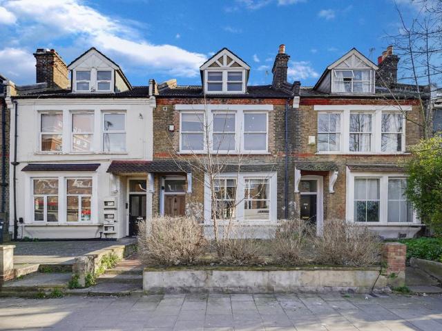 House for sale in Loughborough Junction, Greater London