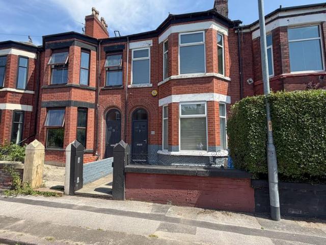 House for sale in Georgia, Greater Manchester