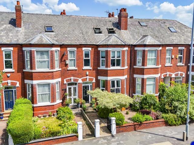 House for sale in Heaton Norris, Greater Manchester
