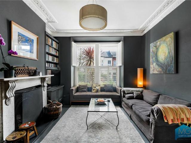 House for sale in Archway, Greater London