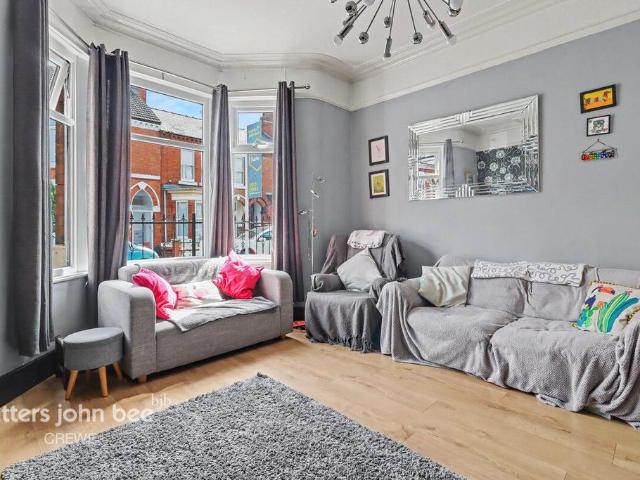 House for sale in Hammond Street