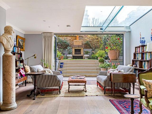 House for sale in Brompton, Greater London