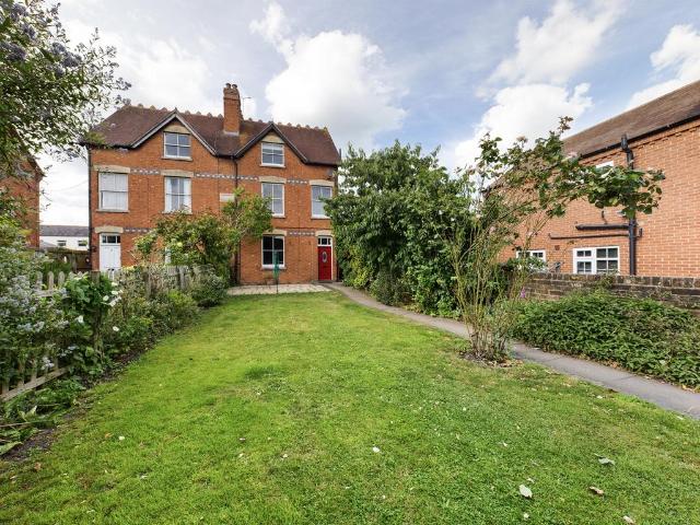 House for sale in Tewkesbury, Pamington
