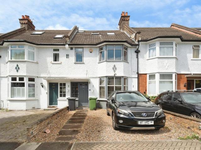 House for sale in London Borough of Lewisham, Lower Sydenham