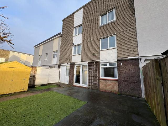 House for sale in Bransholme, Hull