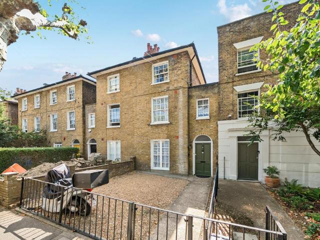 House for sale in Camberwell, Greater London