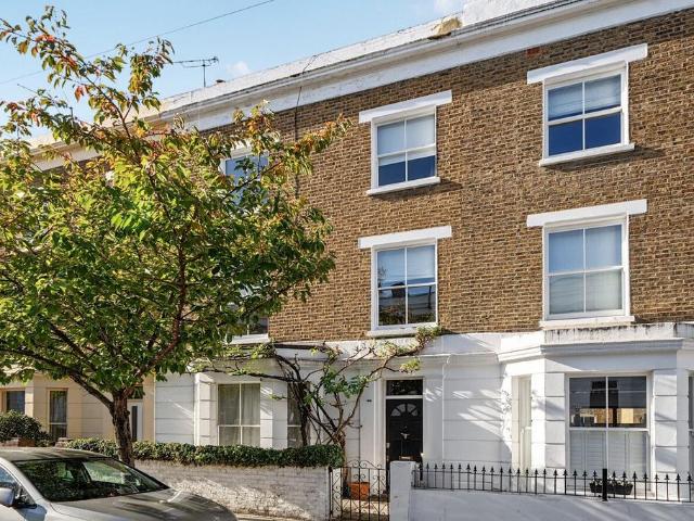 House for sale in London Borough of Hammersmith and Fulham, Greater London