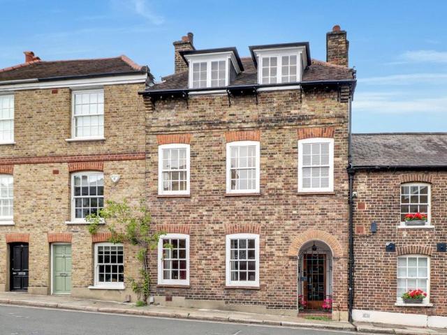 House for sale in West Hampstead, Greater London