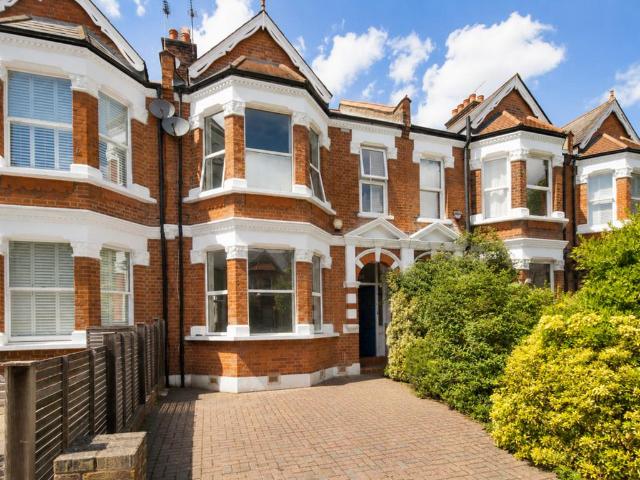 House for sale in Brondesbury, Greater London