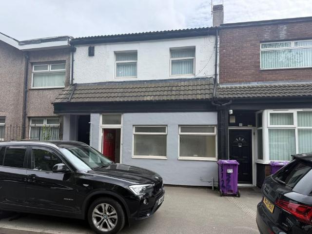 House for sale in Fairfield, Calderstones