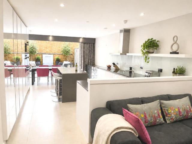 House for sale in Shepherd's Bush, Greater London