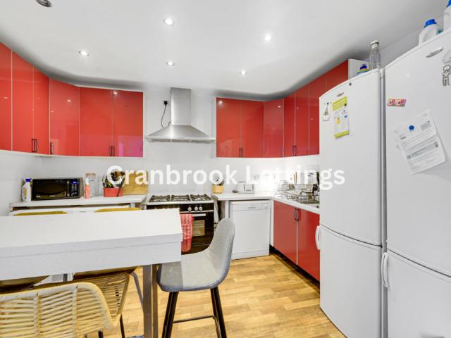 House for sale in Gants Hill, Greater London