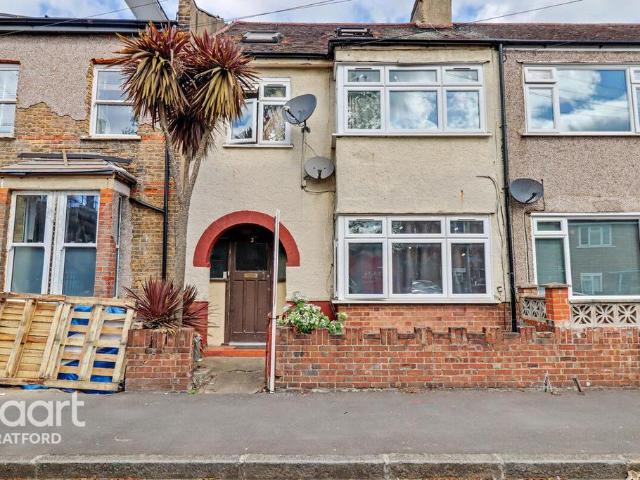 House for sale in Forest Gate, Greater London