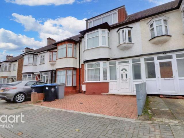 House for sale in Greater London