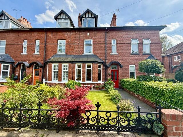 House for sale in High Field, York