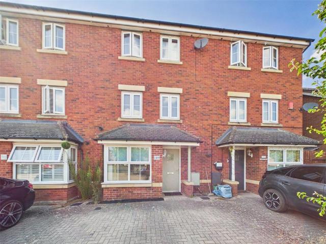 House for sale in Gloucester, Gloucestershire