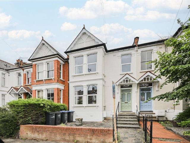 House for sale in New Southgate, Greater London