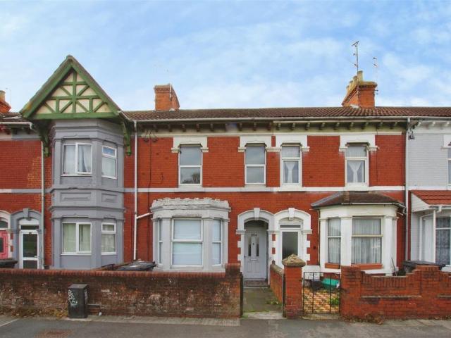 House for sale in Walcot West, Swindon