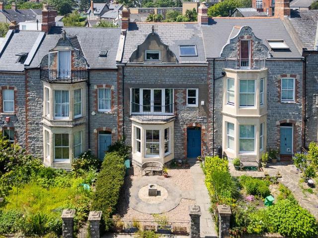 House for sale in Penarth Marina, Penarth