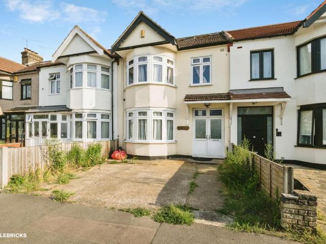 House for sale in Chadwell Heath, Greater London