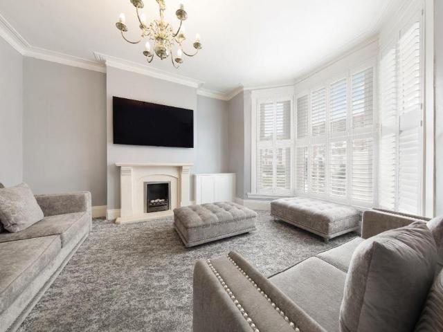 House for sale in London Borough of Lewisham, Greater London