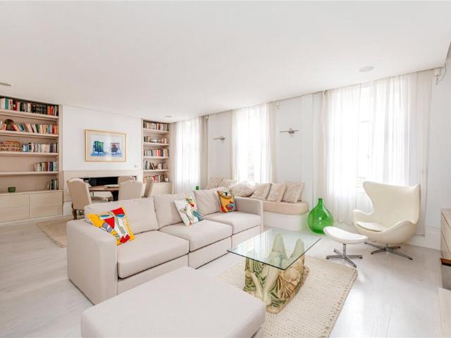 Terraced House for sale in Mayfair