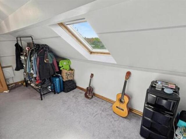 Cottage for sale in Kings Heath, Wake Green