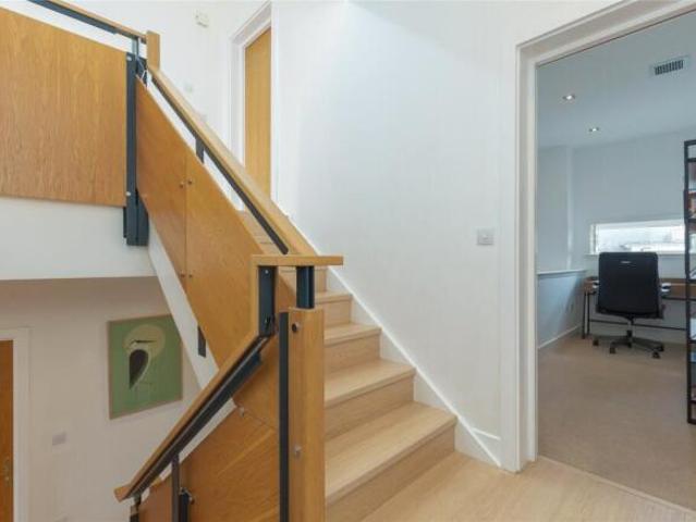 Cottage for sale in Cramond, Scotland