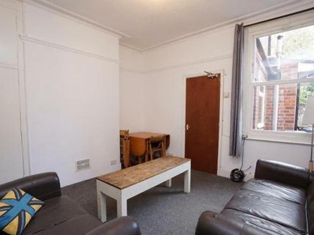 House for sale in Broomhill, Sheffield