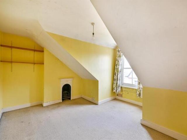 Cottage for sale in Reading
