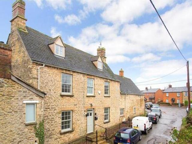 House for sale in Chipping Norton, West Oxfordshire