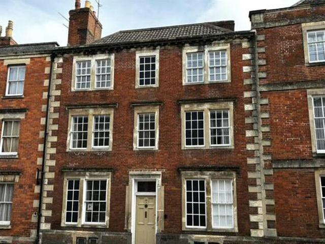 House for sale in Devizes, Wiltshire