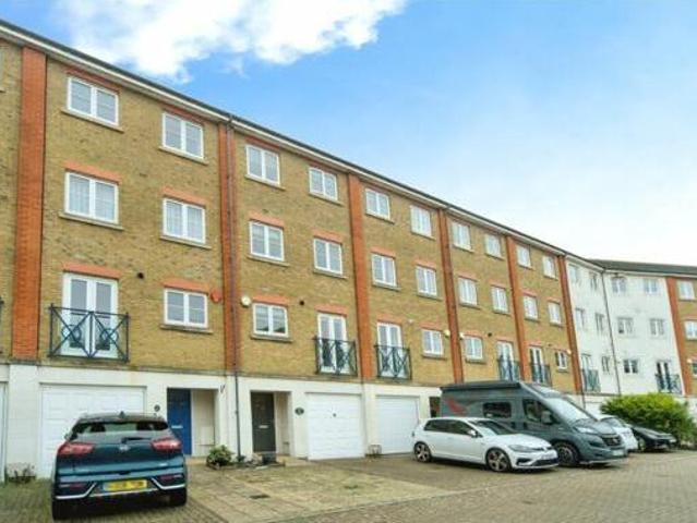 House for sale in Sovereign Harbour, Eastbourne
