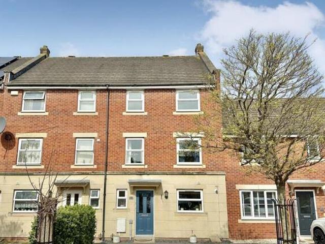 House for sale in Brompton, Gillingham