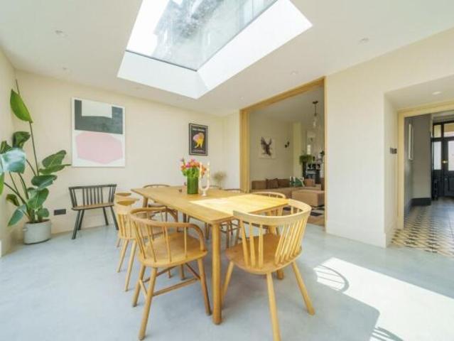 Cottage for sale in Eltham, Greater London