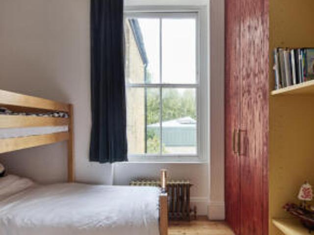 Cottage for sale in Cat Hill