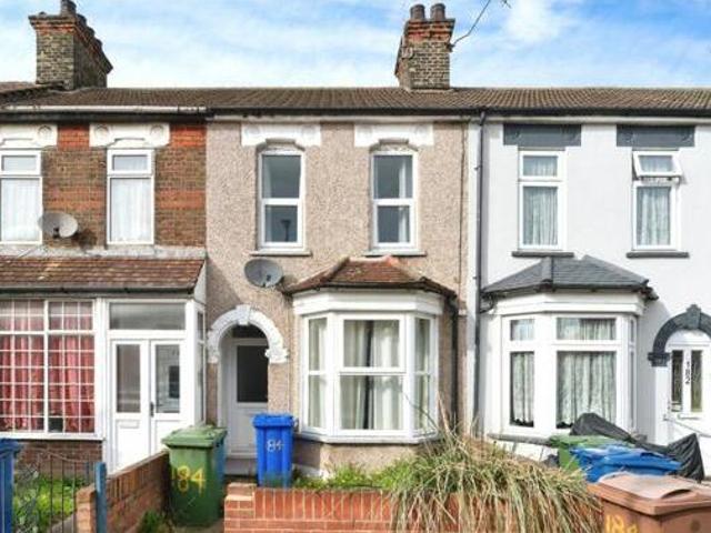 House for sale in Badgers Dene, Grays