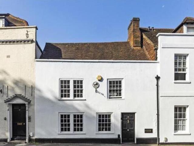 House for sale in Guildford Park, Guildford