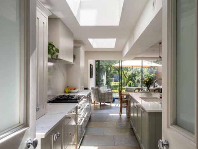 Cottage for sale in Cat Hill