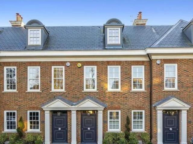 House for sale in Kingston Upon Thames, Greater London