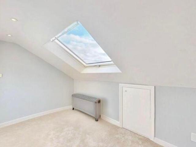 Cottage for sale in East Finchley, Greater London